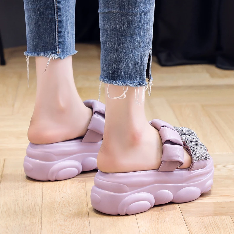 Rimocy Summer Rhinestone High Platform Slippers Women Outdoor Fashion Thick Bottom Sandals Woman 2021 Wedge Heels Beach Shoes
Rimocy Summer Rhinestone High Platform Slippers Women Outdoor Fashion Thick Bottom Sandals Woman 2021 Wedge Heels Beach Shoes