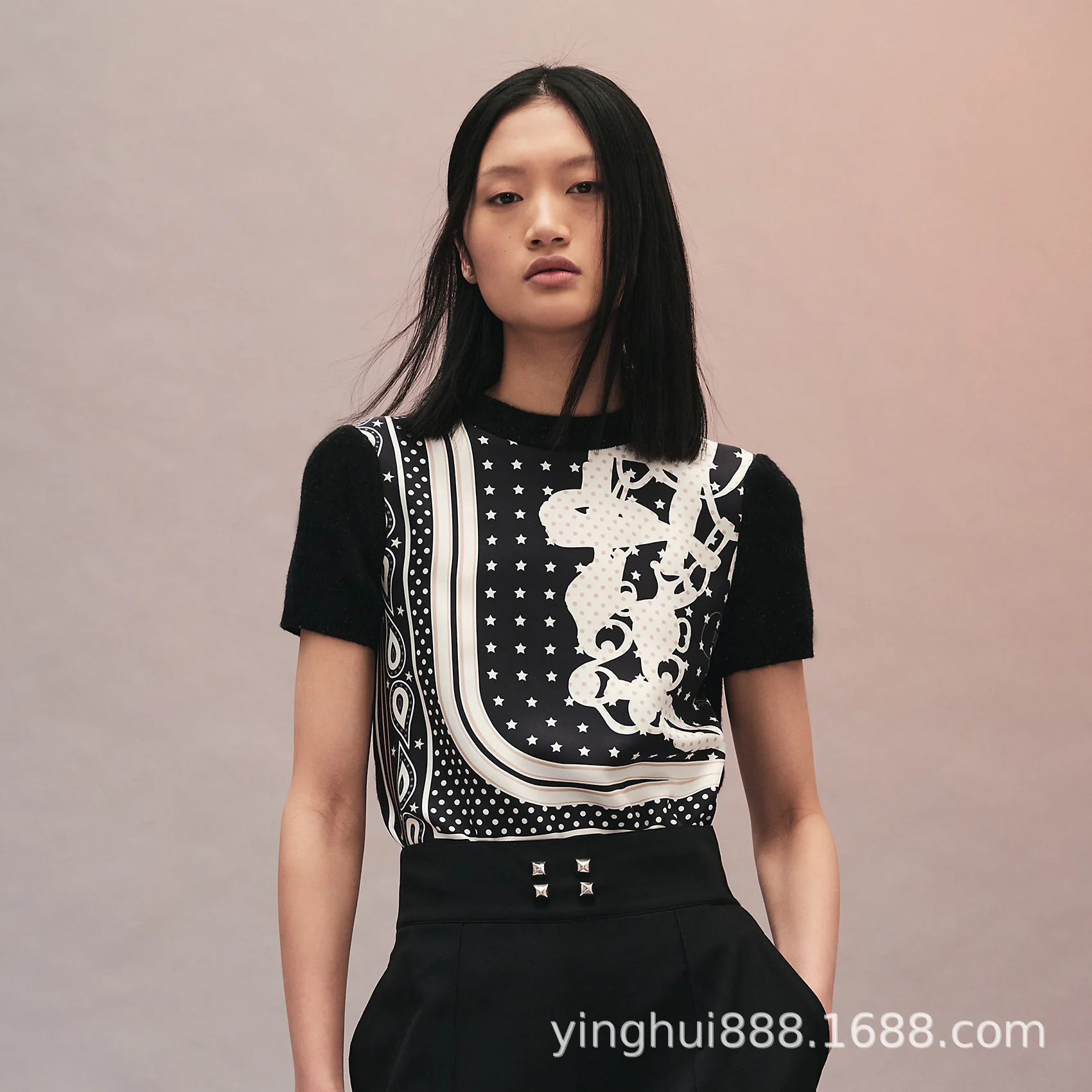 Women's Silk T-shirt 2021 Fashion High-end Printed Mulberry Silk Knit Shirt Top
Women's Silk T-shirt 2021 Fashion High-end Printed Mulberry Silk Knit Shirt Top