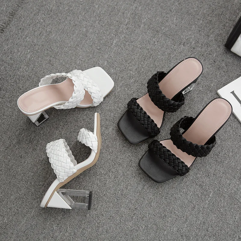2021 Summer Women Slides Slippers Woven Roman Slippers Female Bohemian Ethnic Style Large Size Thick Heel Women's Shoes Trend
2021 Summer Women Slides Slippers Woven Roman Slippers Female Bohemian Ethnic Style Large Size Thick Heel Women's Shoes Trend