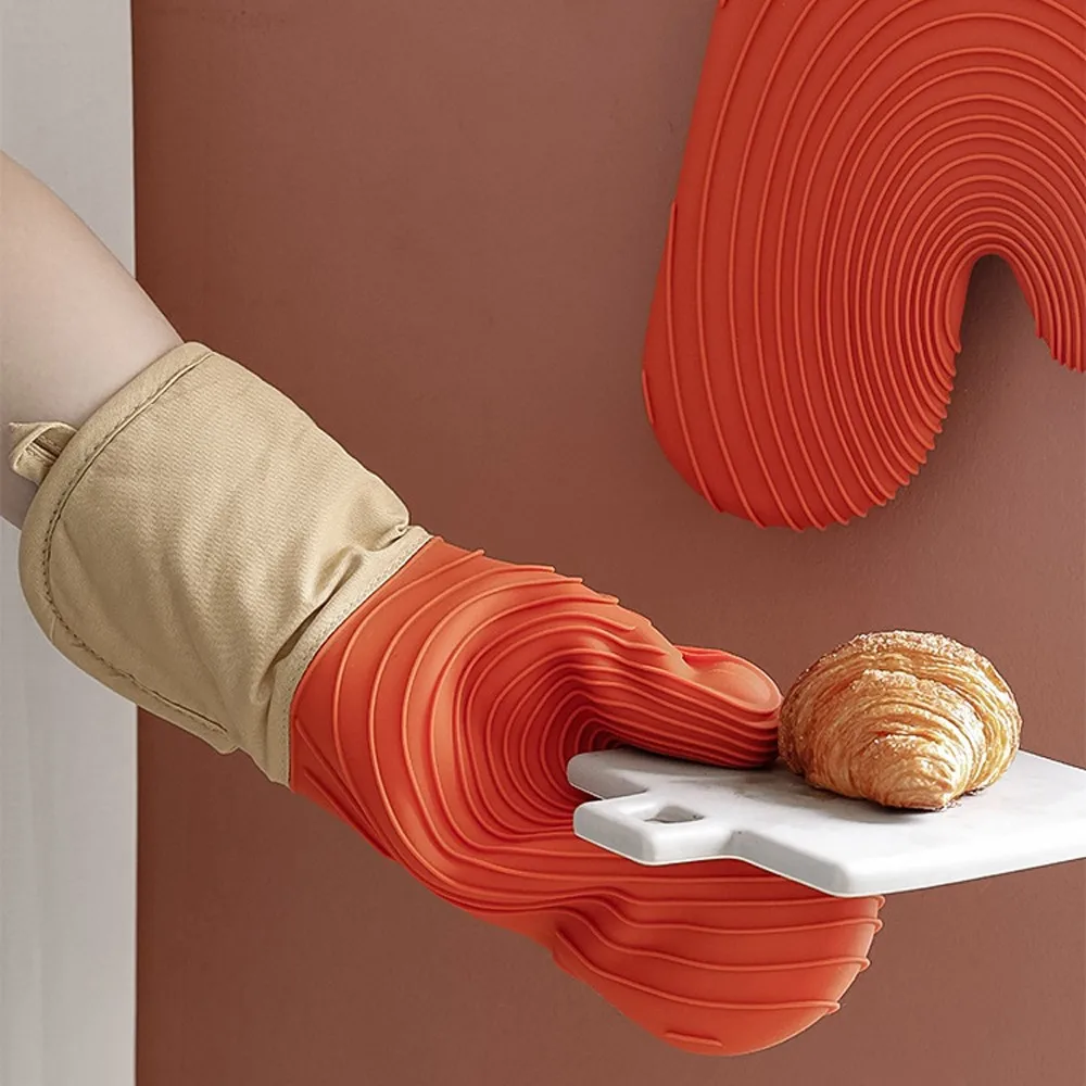 New Kitchen Household Microwave Oven Baking Oven Special Anti-scalding Silicone Gloves For Baking Thickening Heat Insulation
New Kitchen Household Microwave Oven Baking Oven Special Anti-scalding Silicone Gloves For Baking Thickening Heat Insulation
