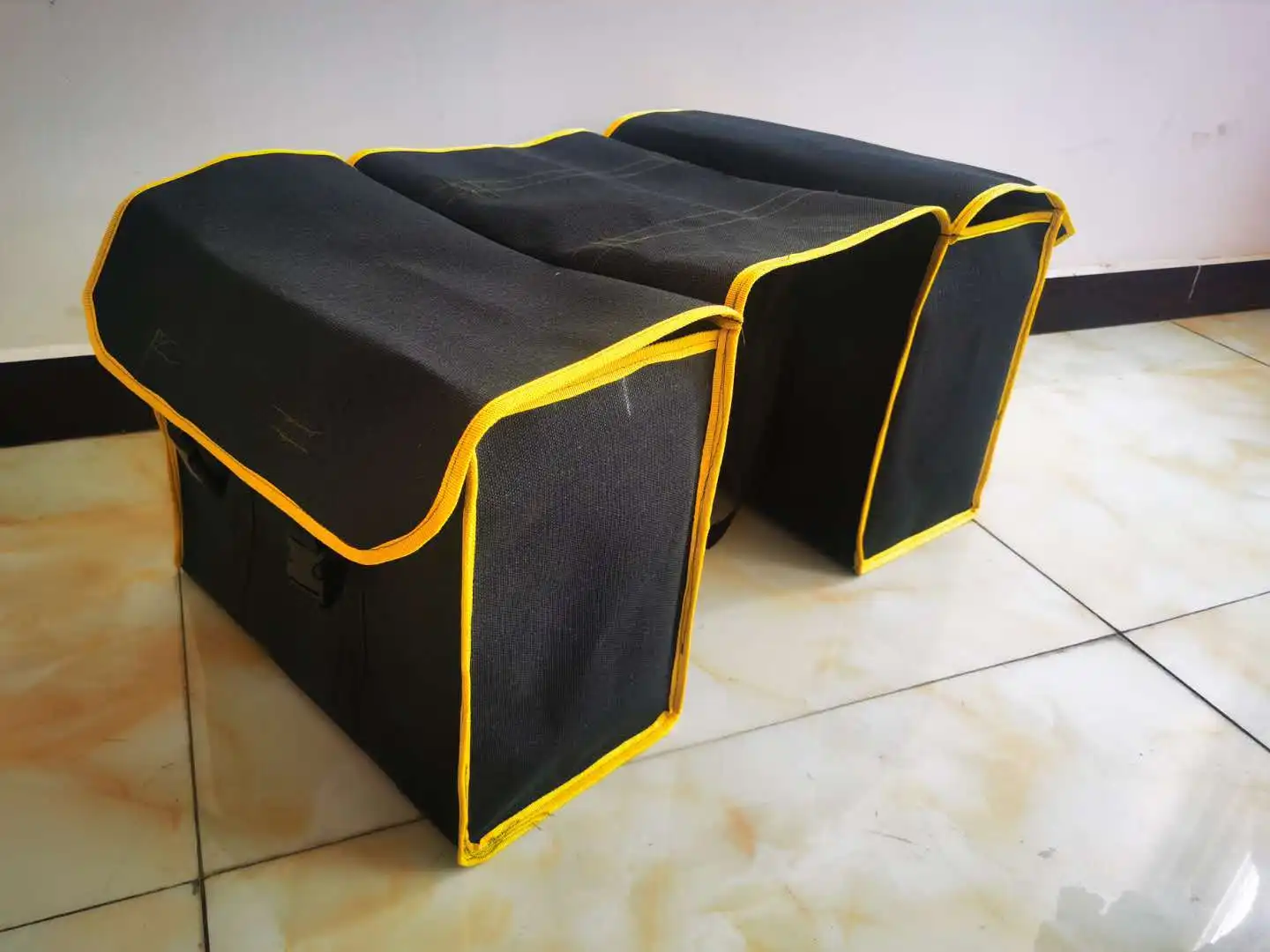 Motorcycle Rear Seat Bag Waterproof Electric Bike Bag Motorcycle Side Bag Large Capacity Multifunctional Motorcycle Storage Bag
Motorcycle Rear Seat Bag Waterproof Electric Bike Bag Motorcycle Side Bag Large Capacity Multifunctional Motorcycle Storage Bag