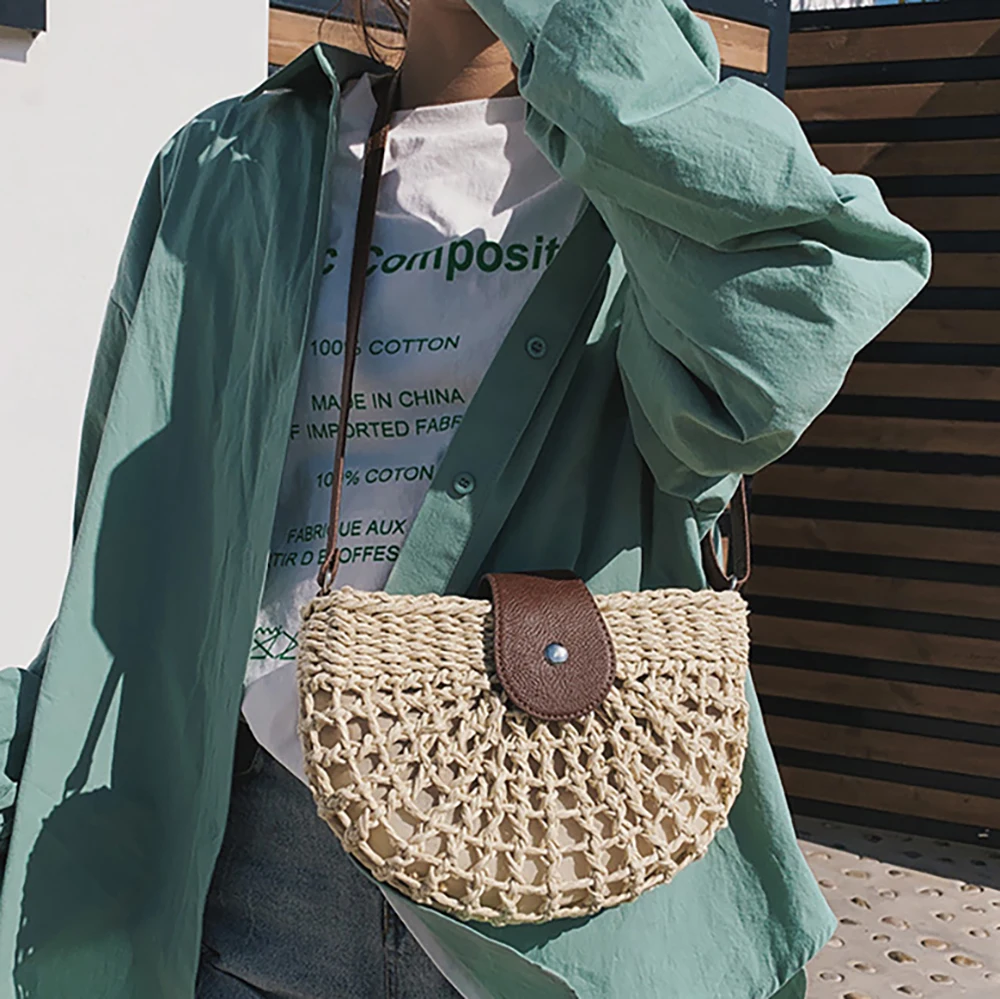 Small Raffia Straw Bag Female New Western Style Girl Half Circle Cane Makes Up Casual Hollow Beach Hollow Out Weaving Saddle Bag
Small Raffia Straw Bag Female New Western Style Girl Half Circle Cane Makes Up Casual Hollow Beach Hollow Out Weaving Saddle Bag