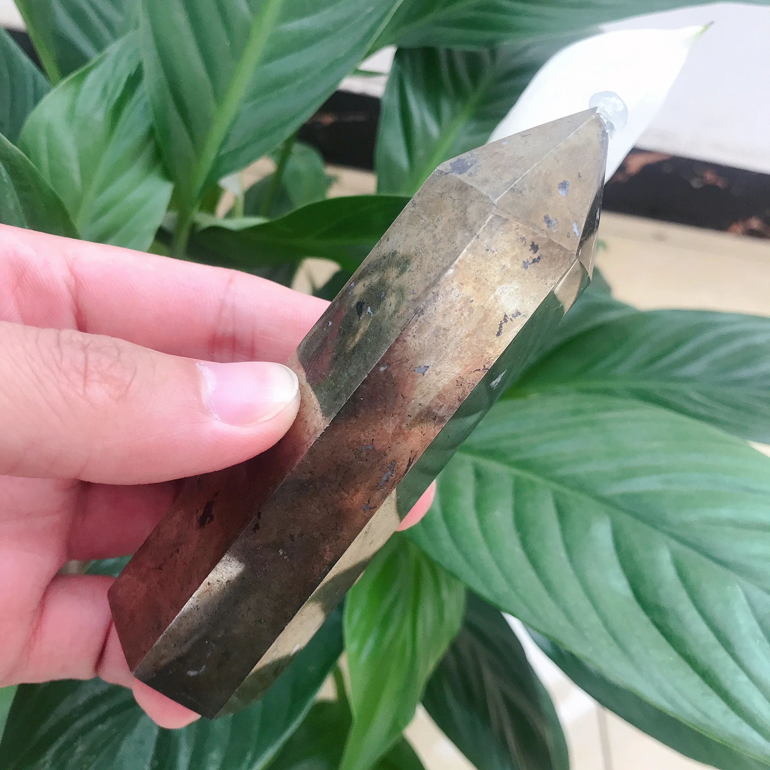 AAA cristais naturais de quartzo pirite torre ponto energia reiki pedras sala escritrio em casa acessrios decorao do aqurio
AAA cristais naturais de quartzo pirite torre ponto energia reiki pedras sala escritrio em casa acessrios decorao do aqurio