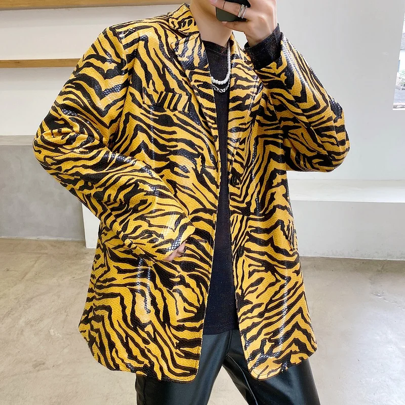 Tiger pattern Men's Club Shinny Blazers Jacket Single Two Buttons Fashion Coat Yellow 
Tiger pattern Men's Club Shinny Blazers Jacket Single Two Buttons Fashion Coat Yellow