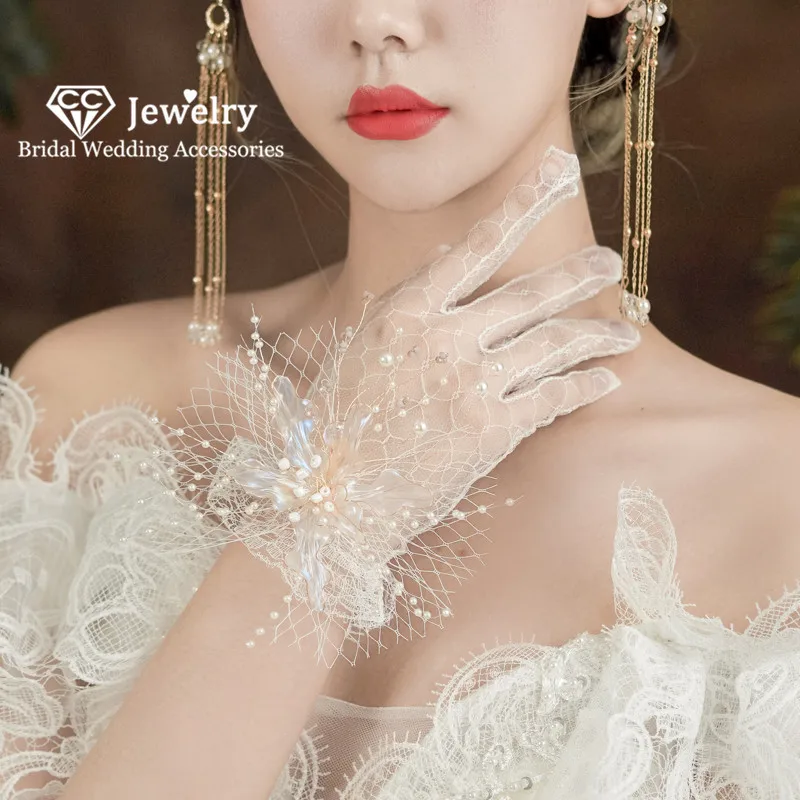 CC Короткие перчатки свадебные аксессуары для женщин ювелирные изделия для помолвки свадебное платье в форме цветка перчатки принцессы высокого качества QS93 
CC Короткие перчатки свадебные аксессуары для женщин ювелирные изделия для помолвки свадебное платье в форме цветка перчатки принцессы высокого качества QS93