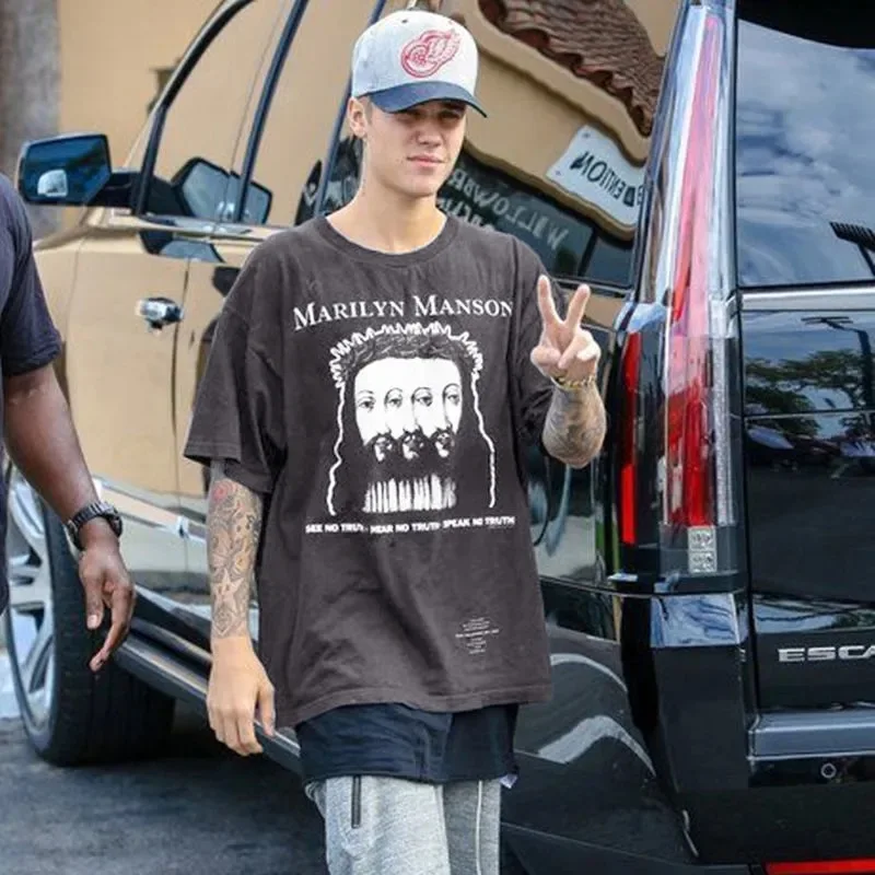 Bieber same Helios summer fog high street relaxed fashion brand Vintage short sleeve t-shirt men's and women's half sleeve top
Bieber same Helios summer fog high street relaxed fashion brand Vintage short sleeve t-shirt men's and women's half sleeve top