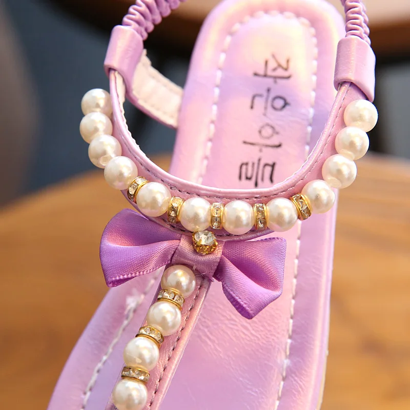 Children's shoes 2019 summer new children's pinch sandals girls rhinestones sandals and slippers beach shoes princess shoes
Children's shoes 2019 summer new children's pinch sandals girls rhinestones sandals and slippers beach shoes princess shoes