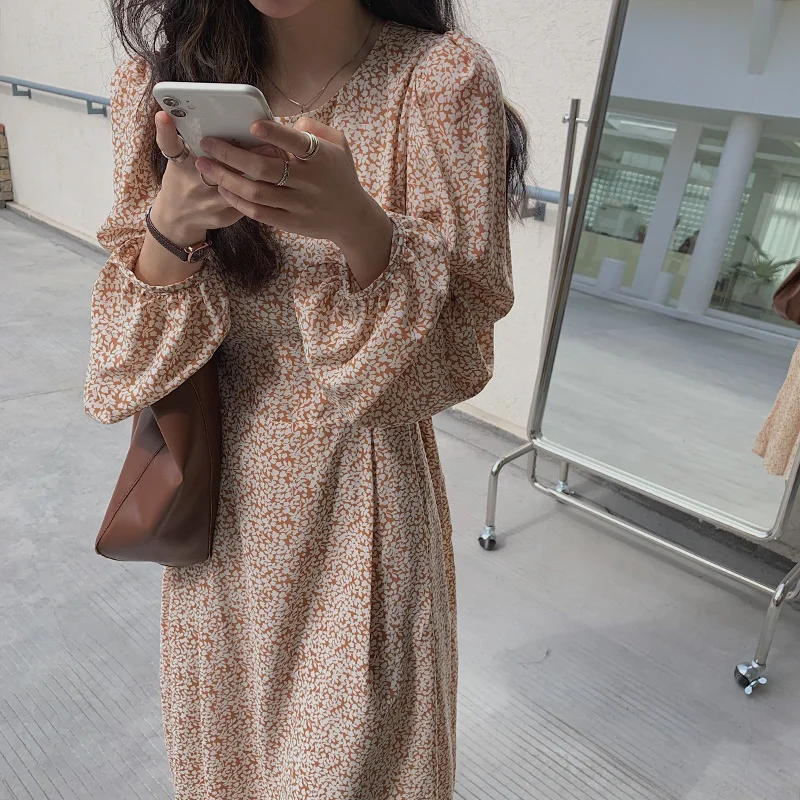 Gentle Style Summer 2021 Women's Dress Floral Floral Long Fashion Waist Slimming Korean Retro Style Oversized Long Skirt
Gentle Style Summer 2021 Women's Dress Floral Floral Long Fashion Waist Slimming Korean Retro Style Oversized Long Skirt