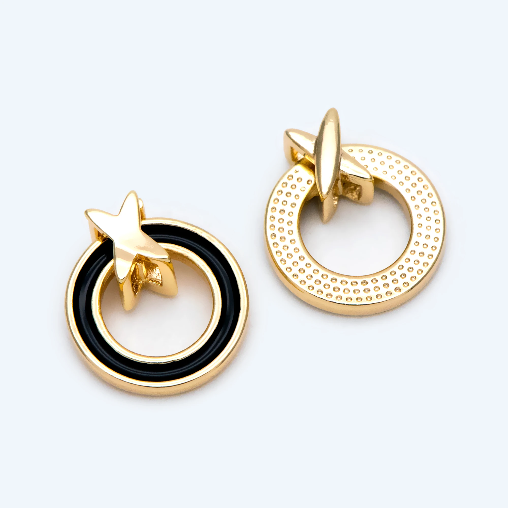 4pcs Enamel Circle Charms 12x14mm, Round Ring Pendants, Real Gold Plated Brass, Black (GB-1923)
4pcs Enamel Circle Charms 12x14mm, Round Ring Pendants, Real Gold Plated Brass, Black (GB-1923)