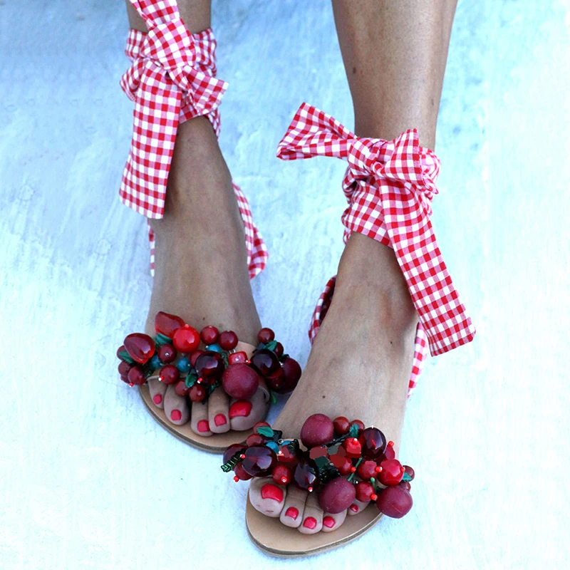 2021 Summer Female Sandals Fashion Lace Up Flat Sandal Non-Slip Wild Cute Beads Flower Casual Band Ladies Shoes 35-43
2021 Summer Female Sandals Fashion Lace Up Flat Sandal Non-Slip Wild Cute Beads Flower Casual Band Ladies Shoes 35-43