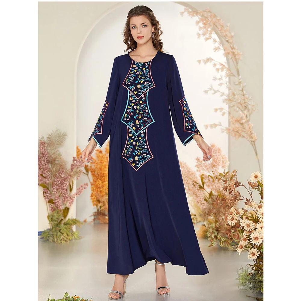 Embroidery Muslim Abaya Ethnic Style Dubai Kaftan Long Dress Women Slim Casual O-neck Arab Middle East Turkish Fashion
Embroidery Muslim Abaya Ethnic Style Dubai Kaftan Long Dress Women Slim Casual O-neck Arab Middle East Turkish Fashion