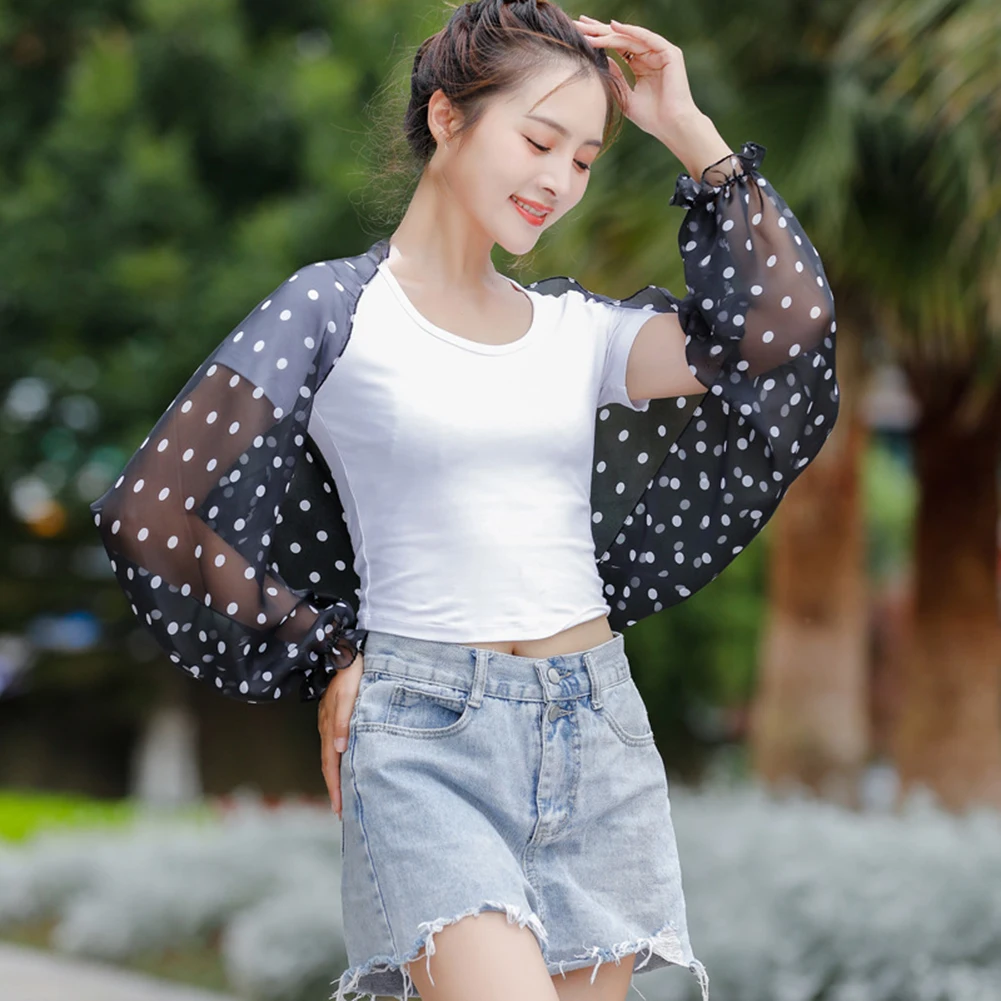 Women 2021 Summer Beach UV Jacket Female Long Sleeve Sun Protection Clothing Ladies Perspective Loose Sunscreen Casual Top Shirt
Women 2021 Summer Beach UV Jacket Female Long Sleeve Sun Protection Clothing Ladies Perspective Loose Sunscreen Casual Top Shirt