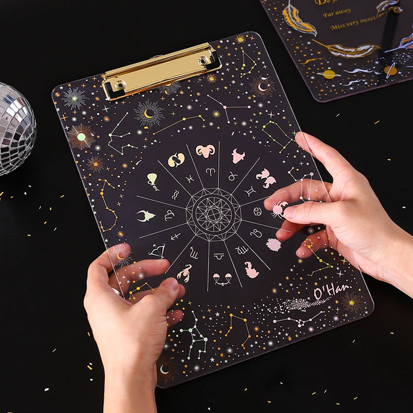 Tarry Sky Series Writing Board Clip Kids Stationery A4 Paper Acrylic Pad Splint Transparent Feather Clipboard School Supplies
Tarry Sky Series Writing Board Clip Kids Stationery A4 Paper Acrylic Pad Splint Transparent Feather Clipboard School Supplies