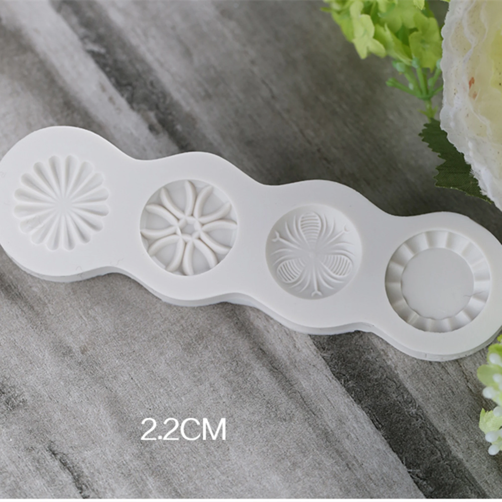 Gem Buttons Cake Silicone Molds For Baking Jewelry Relief Fondant Cake Decorating Tools Gumpaste Chocolate Candy Moulds M1235
Gem Buttons Cake Silicone Molds For Baking Jewelry Relief Fondant Cake Decorating Tools Gumpaste Chocolate Candy Moulds M1235