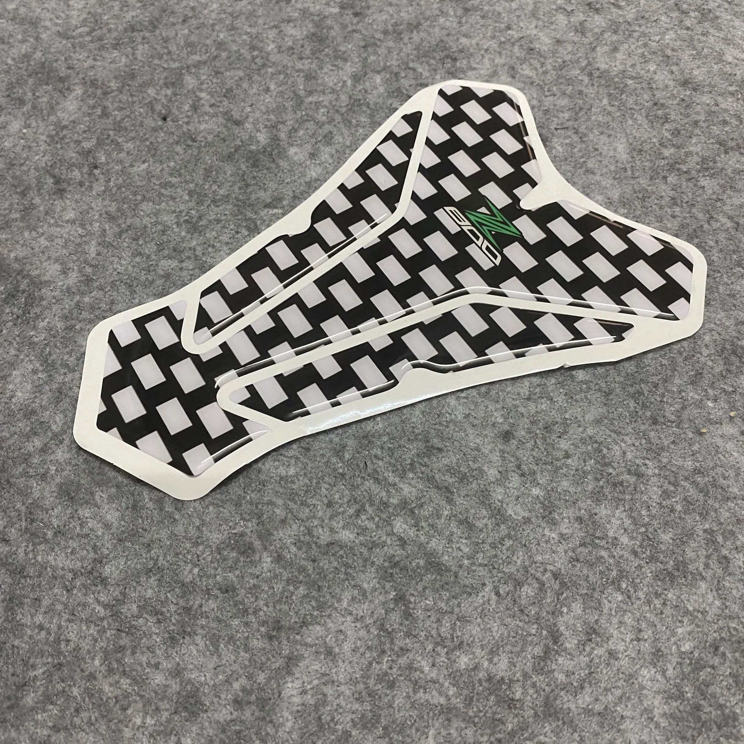3D Motorcycle Tank Pad Protector Decal Stickers Case Fuel tank stickers for KAWASAKI Z800 Z880R
3D Motorcycle Tank Pad Protector Decal Stickers Case Fuel tank stickers for KAWASAKI Z800 Z880R