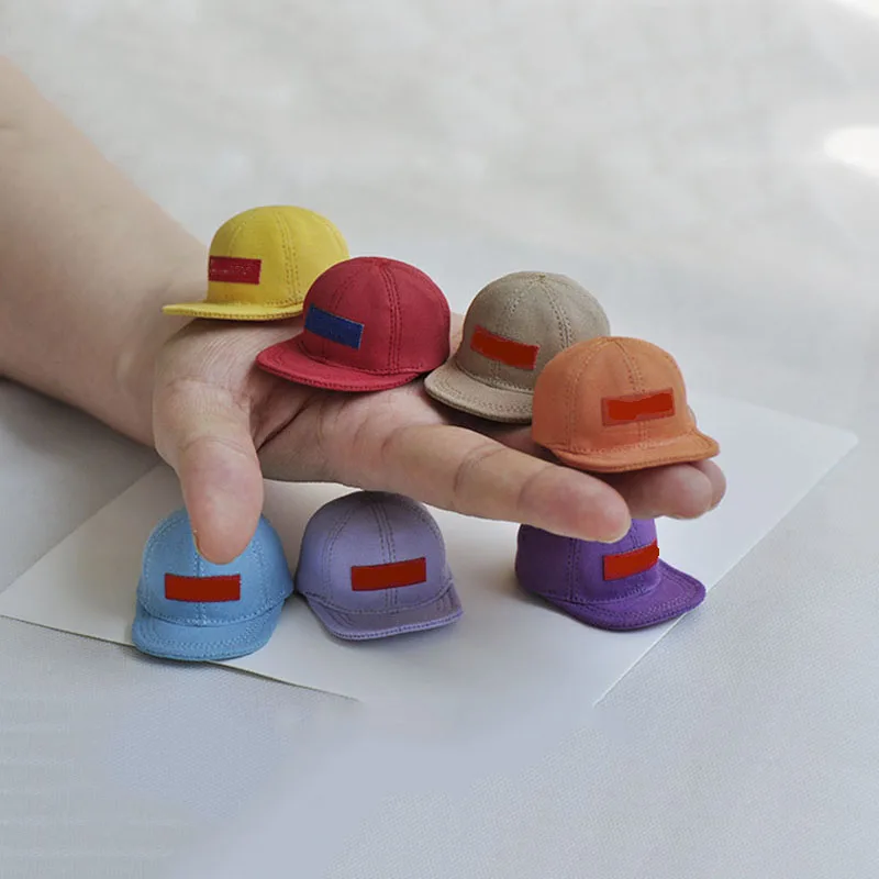 Бейсболка в масштабе с фигурками, аксессуары для сцены, Кепка с козырьком, модель в стиле хип-хоп для 12-дюймовых женских/мужских экшн-фигурок...
Бейсболка в масштабе с фигурками, аксессуары для сцены, Кепка с козырьком, модель в стиле хип-хоп для 12-дюймовых женских/мужских экшн-фигурок...