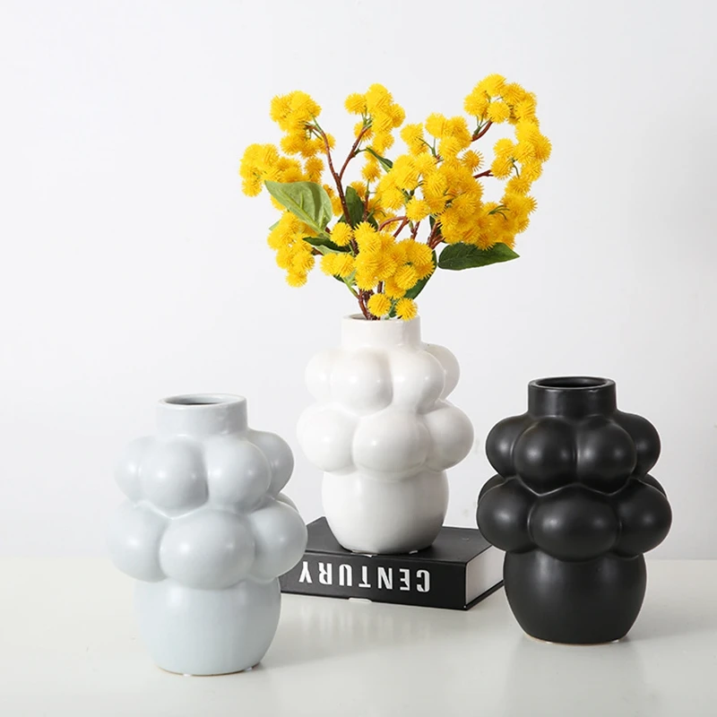 Modern Creative Ceramic Simple Grape-Shaped Vase Decoration Living Room Dried Flower Vase Home Decor Ornaments
Modern Creative Ceramic Simple Grape-Shaped Vase Decoration Living Room Dried Flower Vase Home Decor Ornaments