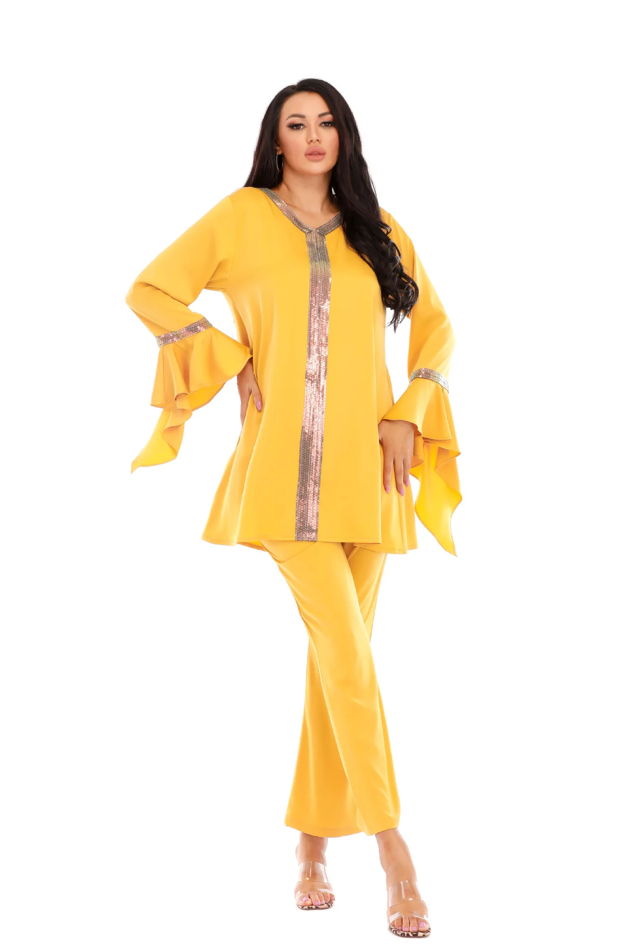 Элегантный Шелковый атласный комплект из 2 предметов с бисером, топ и брюки, женский комбинезон, костюм для тренировок, длинный женский кост... 
Элегантный Шелковый атласный комплект из 2 предметов с бисером, топ и брюки, женский комбинезон, костюм для тренировок, длинный женский кост...