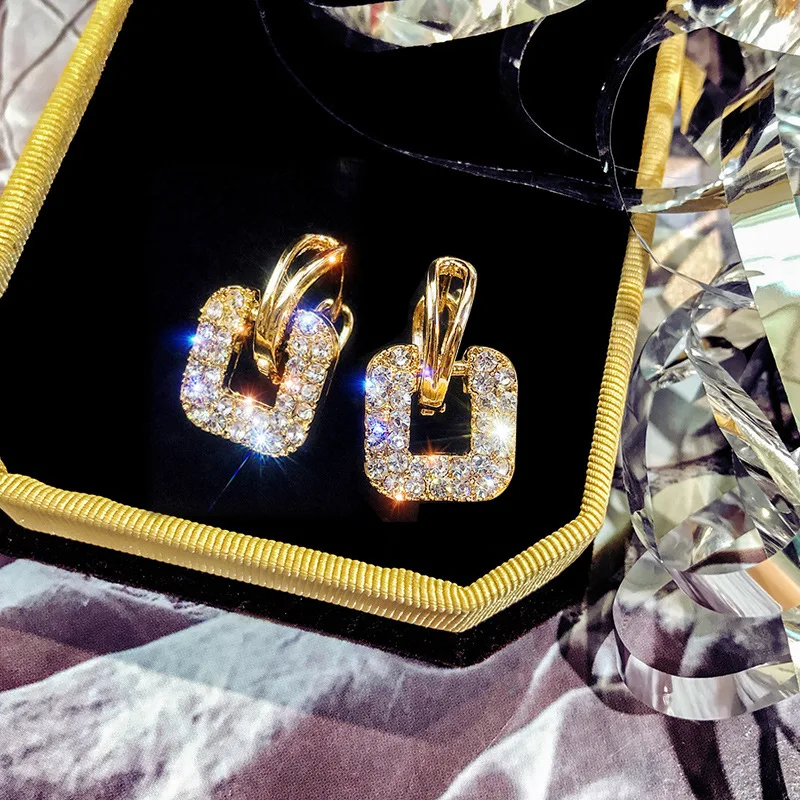 Jewelry buckle earrings 2020 new trendy handsome Korean temperament wild fashion personality exquisite Fashion Stud Earrings
Jewelry buckle earrings 2020 new trendy handsome Korean temperament wild fashion personality exquisite Fashion Stud Earrings