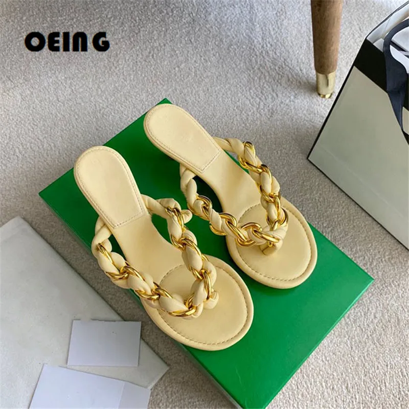 Summer Women Chain Weave Sandals Round Toe Kitten Heels Slides for Women Non-slip Leather Heels Slippers Sandalias Mujer 2021
Summer Women Chain Weave Sandals Round Toe Kitten Heels Slides for Women Non-slip Leather Heels Slippers Sandalias Mujer 2021