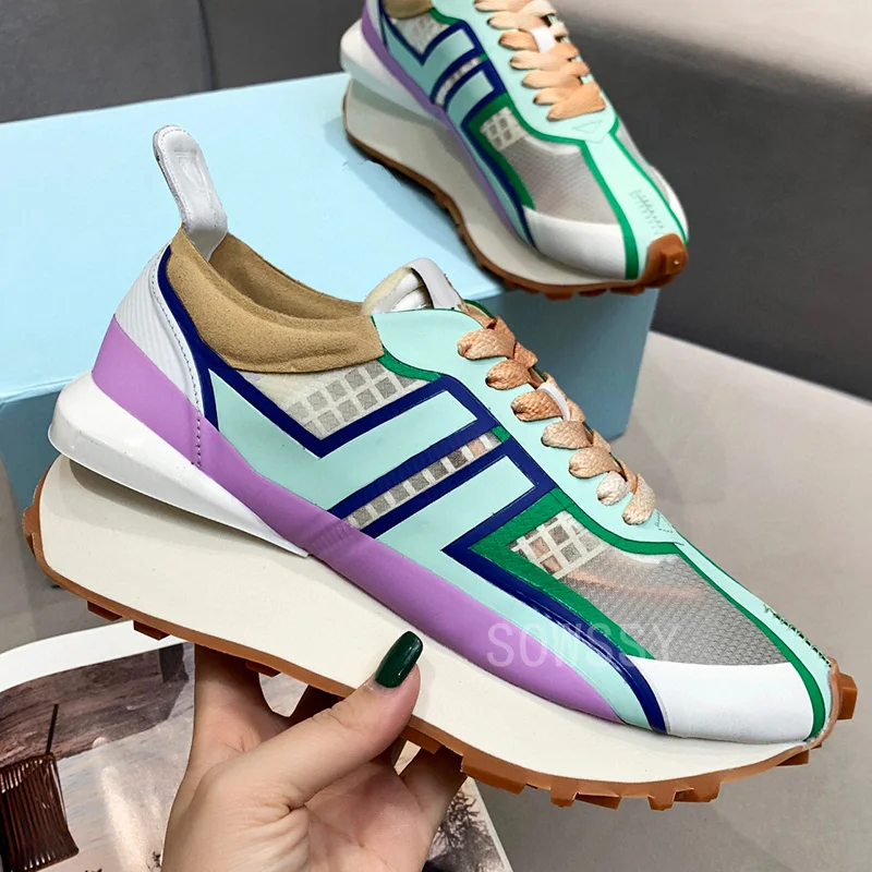 Women's Shoes
Women's Shoes