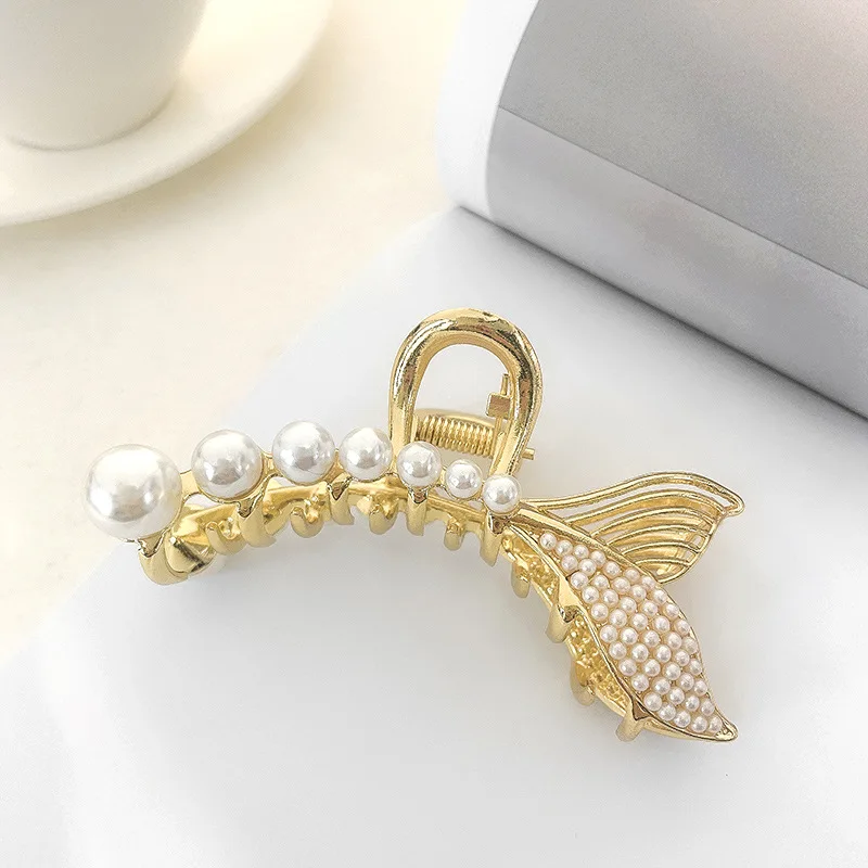 Girl Hair Catch Metal Beaded Fishtail Small Catch Clip Small Hair Clip Small and Exquisite Fashion Hair Accessories for Ladies
Girl Hair Catch Metal Beaded Fishtail Small Catch Clip Small Hair Clip Small and Exquisite Fashion Hair Accessories for Ladies