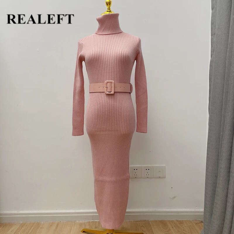 Женское трикотажное платье с ремнем REALEFT розовое базовое облегающее