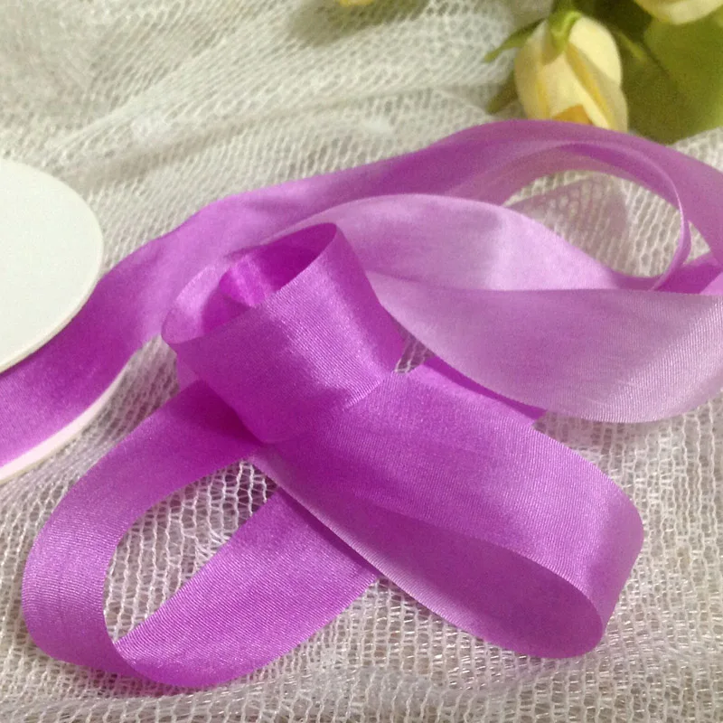 2020 NEW COLORS 20MM V 100% pure silk embroidery ribbon taffeta wedding ribbon ins style silk edge ribbon Anya Ribbon Handcraft
2020 NEW COLORS 20MM V 100% pure silk embroidery ribbon taffeta wedding ribbon ins style silk edge ribbon Anya Ribbon Handcraft