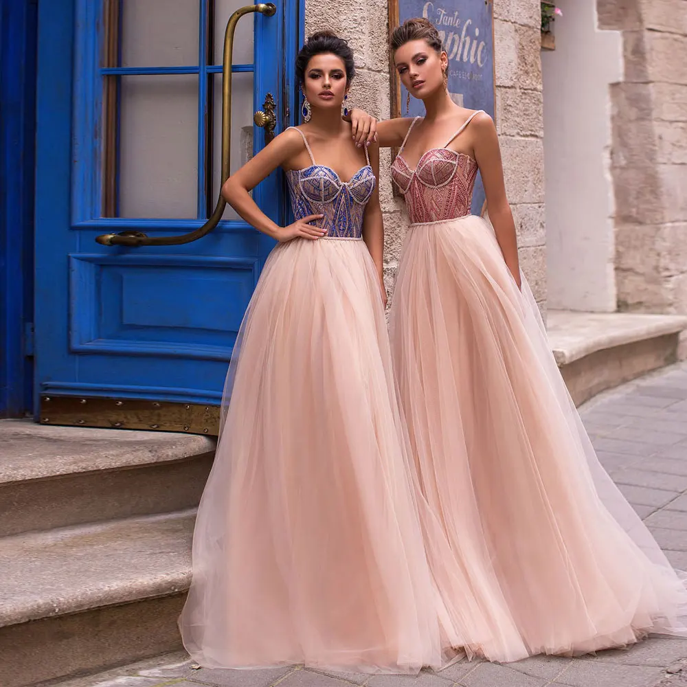Spaghetti Strap Sparkle Sexy A-line Evening Dresses Tulle Sweetheart Sweep/Brush Floor Length Open Back Formal Gowns
Spaghetti Strap Sparkle Sexy A-line Evening Dresses Tulle Sweetheart Sweep/Brush Floor Length Open Back Formal Gowns