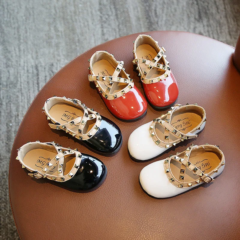 New Children's Shoes Spring Fashion Rivet Baby Girls Princess Shoes Toddler Girls Leather Shoes 1-3 Years Old Shoes
New Children's Shoes Spring Fashion Rivet Baby Girls Princess Shoes Toddler Girls Leather Shoes 1-3 Years Old Shoes
