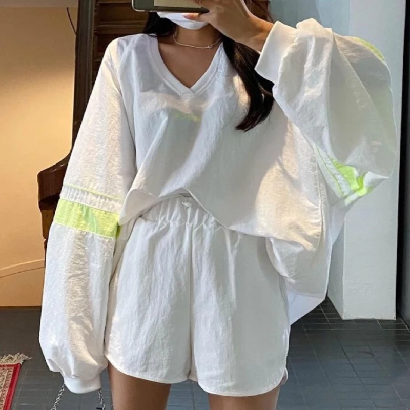 Women Autumn Fashion Korean Sport Tracksuit Long Sleeve Casual Loose Sweatshirt+High Waist Short Pant Two Piece Set Loose Outfit
Women Autumn Fashion Korean Sport Tracksuit Long Sleeve Casual Loose Sweatshirt+High Waist Short Pant Two Piece Set Loose Outfit