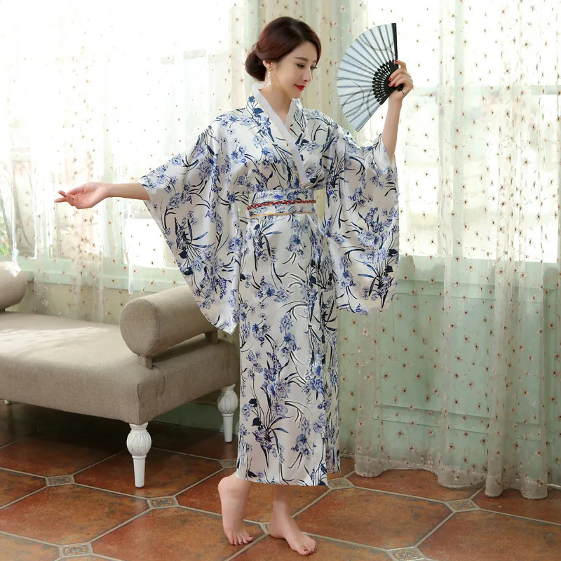 Japan Photograph Clothing Japanese Kimono Traditional Woman Japan Dress Silk 3D Floral Print Stage Costume Japan Yukata
Japan Photograph Clothing Japanese Kimono Traditional Woman Japan Dress Silk 3D Floral Print Stage Costume Japan Yukata