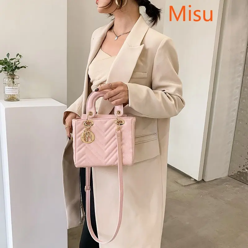 2020 New Designer Bag Famous Brand Classic New Fashion Bag Lady Designer Lady Bag Single Shoulder Large Capacity Handbags
2020 New Designer Bag Famous Brand Classic New Fashion Bag Lady Designer Lady Bag Single Shoulder Large Capacity Handbags