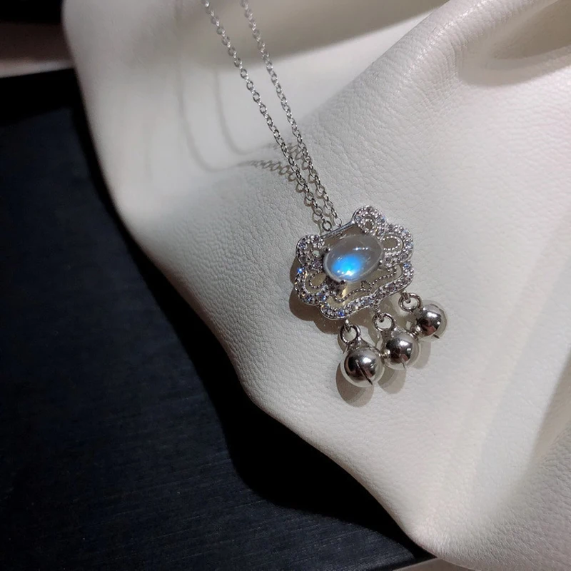 Fashion New Moonstone Lock Pendant Necklace 925 Sterling Silver Charm Unique Jewelry For Women Wedding Best Birthday Gift
Fashion New Moonstone Lock Pendant Necklace 925 Sterling Silver Charm Unique Jewelry For Women Wedding Best Birthday Gift