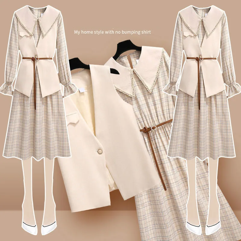2021 New Spring Plaid Dress Women Fashion Two-piece Vest Waistcoat Autumn Long Sleeve Dress Women Casual Midi Dress Y450
2021 New Spring Plaid Dress Women Fashion Two-piece Vest Waistcoat Autumn Long Sleeve Dress Women Casual Midi Dress Y450