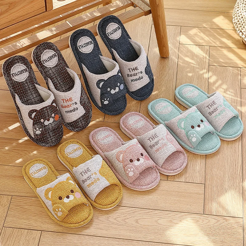 Домашние домашние тапочки для женщин, мягкие льняные тапочки для пар с мультяшным медведем, обувь для спальни, женские шлепанцы, весна-лето 
Домашние домашние тапочки для женщин, мягкие льняные тапочки для пар с мультяшным медведем, обувь для спальни, женские шлепанцы, весна-лето