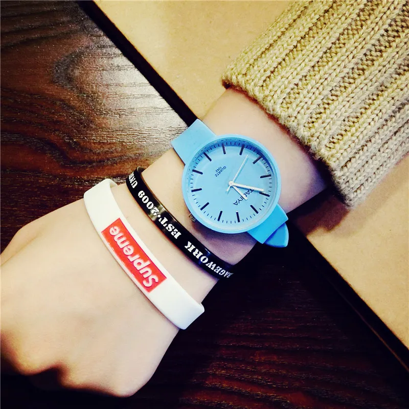 Mint Green Jelly Color Women Watches Fashion Casual Ladies Silicone Wristwatches Simple Female Quartz Clock Dames Horloges
Mint Green Jelly Color Women Watches Fashion Casual Ladies Silicone Wristwatches Simple Female Quartz Clock Dames Horloges