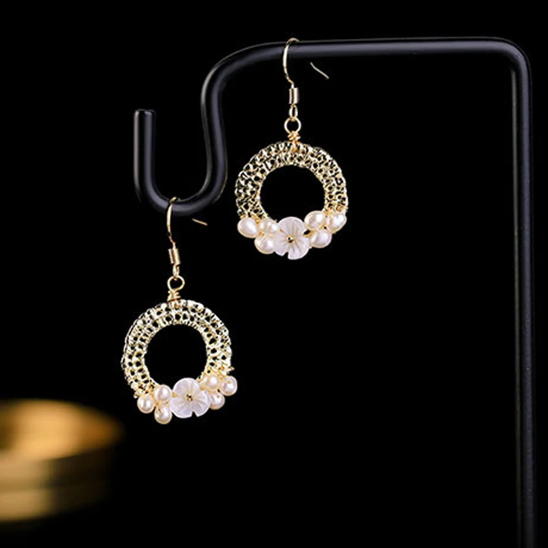 Fashion Pearl Shell Earrings Simple Natural Drop Earrings For Women Geometric Statement Earring Wedding Party Jewelry Accessory
Fashion Pearl Shell Earrings Simple Natural Drop Earrings For Women Geometric Statement Earring Wedding Party Jewelry Accessory