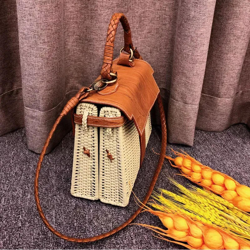 2021 New Genuine Leather Women's famous brand Designer Handbags Luxury Handbags Women Handbags High fashion handbag Women Bag
2021 New Genuine Leather Women's famous brand Designer Handbags Luxury Handbags Women Handbags High fashion handbag Women Bag