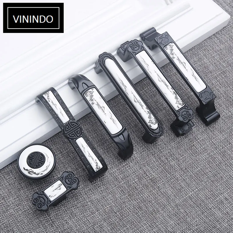 The New European Simple Black Kitchen Cabinet Door Handles Matte Gold Aluminum Alloy Drawer Pulls Furniture Handle Hardware
The New European Simple Black Kitchen Cabinet Door Handles Matte Gold Aluminum Alloy Drawer Pulls Furniture Handle Hardware