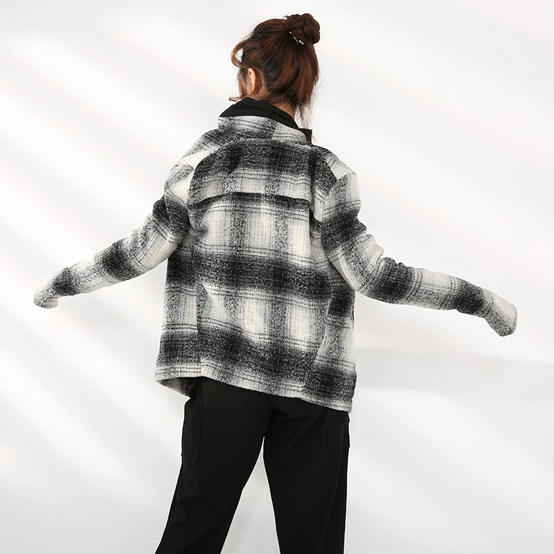 Plaid Loose Fit Irregular Big Size Woolen Coat Parkas New Long Sleeve Women Fashion Tide Autumn Winter 2021 1DA10101
Plaid Loose Fit Irregular Big Size Woolen Coat Parkas New Long Sleeve Women Fashion Tide Autumn Winter 2021 1DA10101