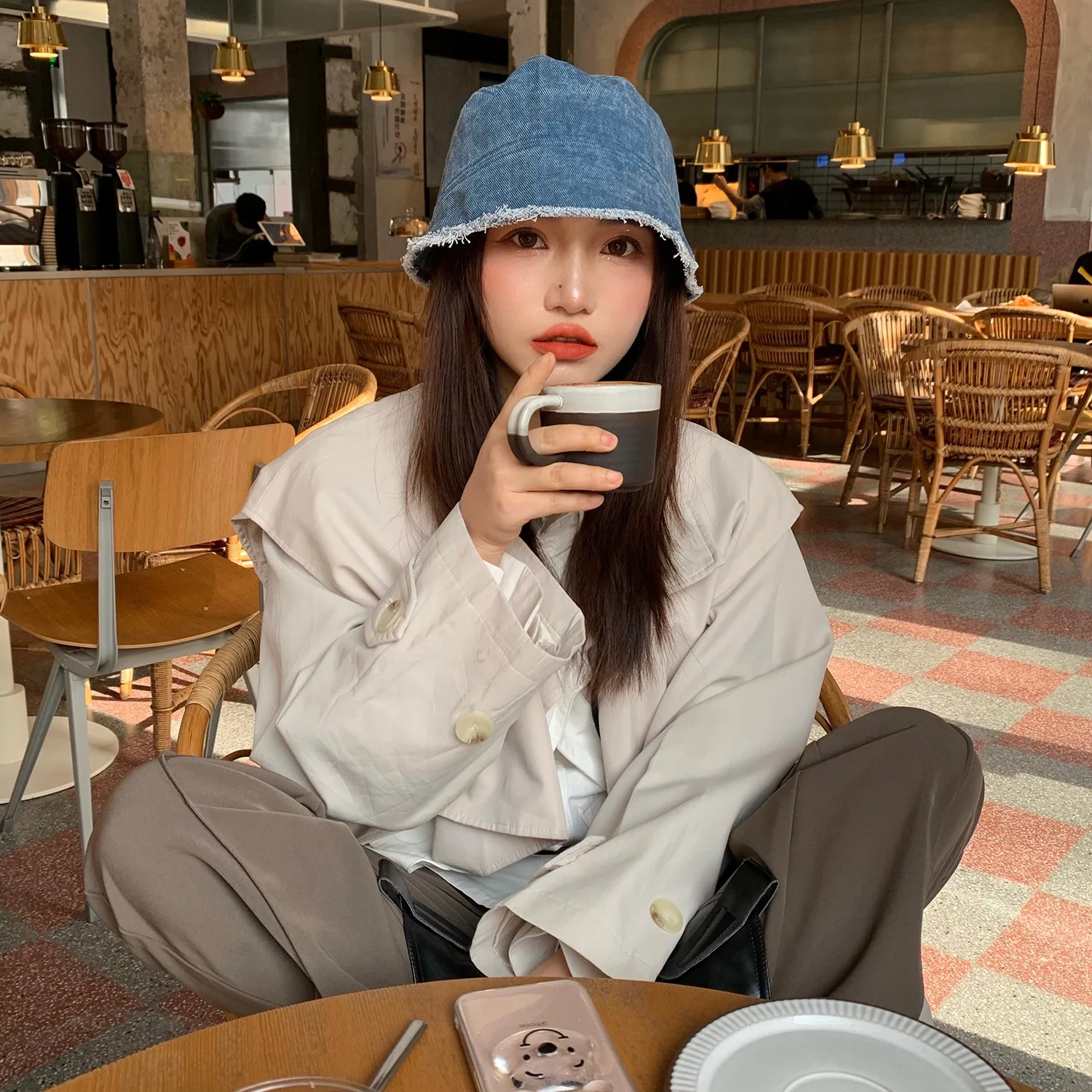 2021 Japanese Casual Washed Denim Fisherman Hat Female Korean Distressed Blue Bucket Hat Outdoor Leisure Sunshade Panama Hat
2021 Japanese Casual Washed Denim Fisherman Hat Female Korean Distressed Blue Bucket Hat Outdoor Leisure Sunshade Panama Hat