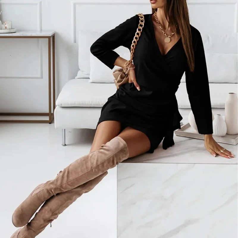 Женское платье с глубоким V-образным вырезом, облегающее черное платье в складку, для офиса, для вечерние ени и зимы, G3161, 2021 
Женское платье с глубоким V-образным вырезом, облегающее черное платье в складку, для офиса, для вечерние ени и зимы, G3161, 2021