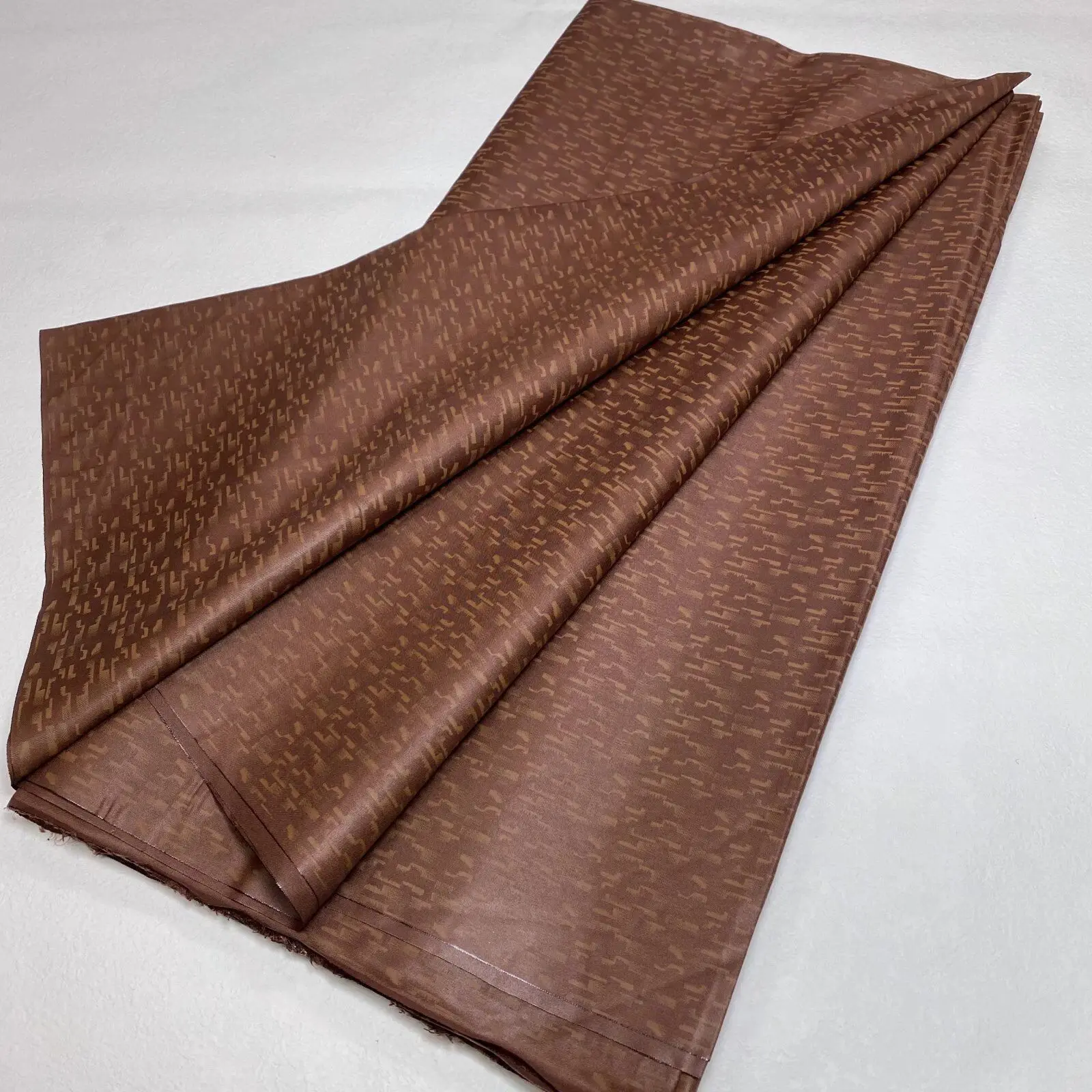 5 Yards Nigerian Pure Color Atiku Material Style Good Quality Atiku Fabric Hot selling Atiku material for men
5 Yards Nigerian Pure Color Atiku Material Style Good Quality Atiku Fabric Hot selling Atiku material for men
