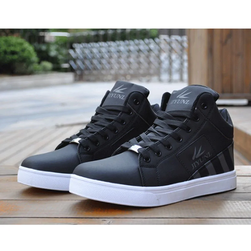 Men's casual shoes high top sports shoes gaobang street dance shoes wear resistant shoes flat shoes men's basketball shoes
Men's casual shoes high top sports shoes gaobang street dance shoes wear resistant shoes flat shoes men's basketball shoes