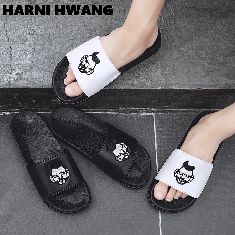 2021 Summer Fashion Hollow Breathable Beach Wading Slippers Comfortable Casual Wear-resistant Sandals Eva Massage Size 38-44
2021 Summer Fashion Hollow Breathable Beach Wading Slippers Comfortable Casual Wear-resistant Sandals Eva Massage Size 38-44