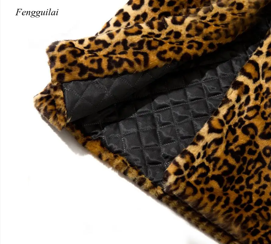 Winter clothes famale fashionable personality leopard print long coat lapel faux fur coat oversize coat women
Winter clothes famale fashionable personality leopard print long coat lapel faux fur coat oversize coat women