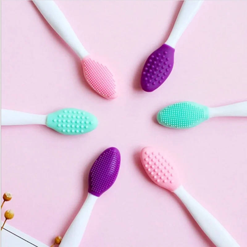 1PCS Exfoliating Nose Clean Blackhead Removal Brush Tool With Replacement Head Beauty Skin Care Wash Face Silicone Brush
1PCS Exfoliating Nose Clean Blackhead Removal Brush Tool With Replacement Head Beauty Skin Care Wash Face Silicone Brush