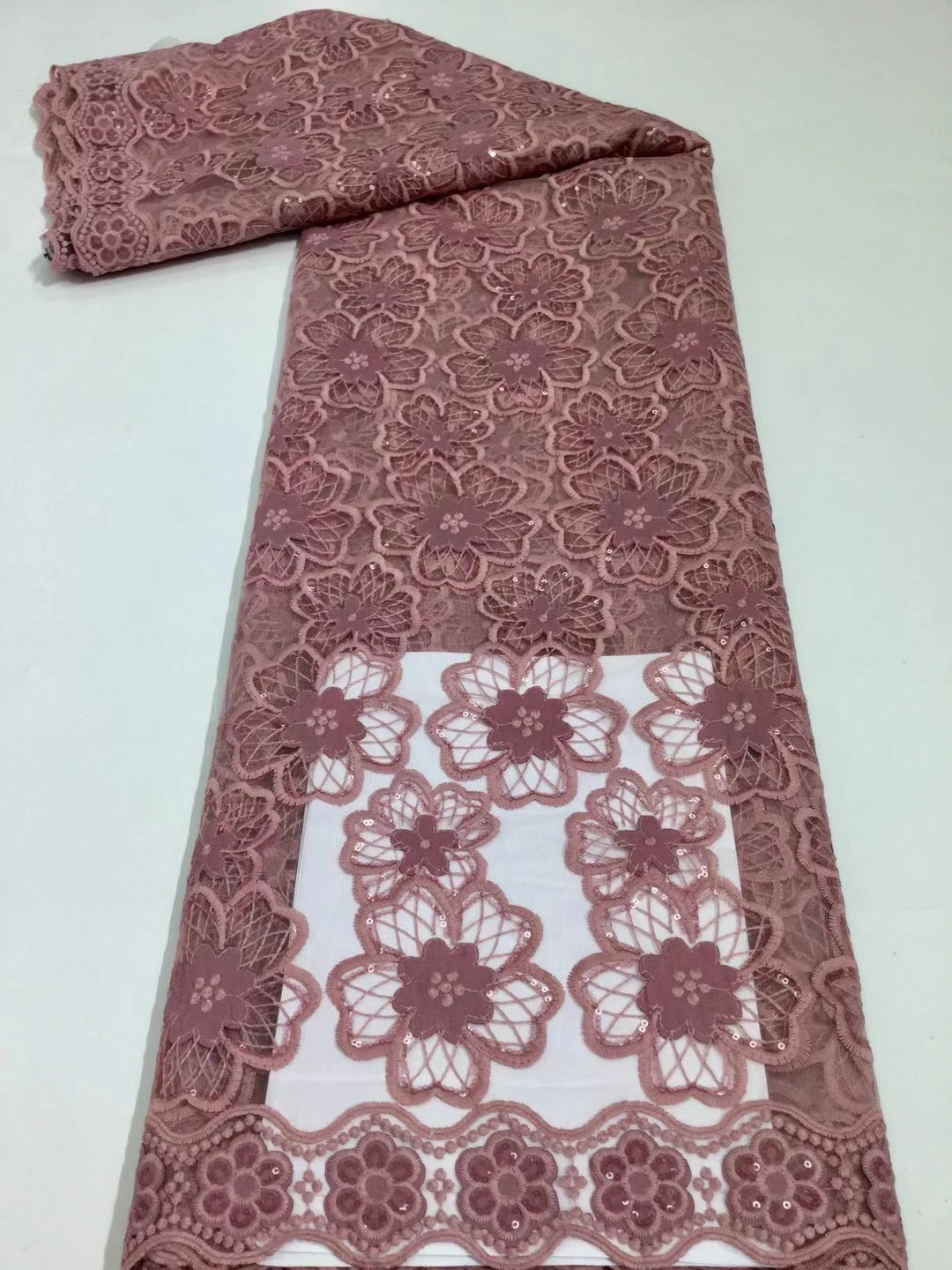 African Lace Fabric New In 2021 Red High Quality Flowers Tulle Lace Fabric African French Net Lace Fabric YX-121242
African Lace Fabric New In 2021 Red High Quality Flowers Tulle Lace Fabric African French Net Lace Fabric YX-121242