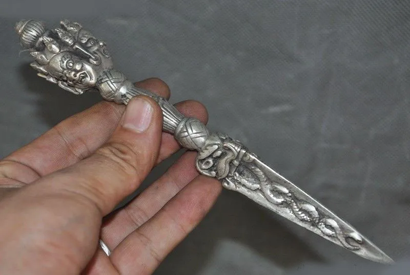 christmas 7"Tibet Buddhism Tibetan silver Vajrakilaya Buddha Head Puba Vajra Phurpa Dagger halloween
christmas 7"Tibet Buddhism Tibetan silver Vajrakilaya Buddha Head Puba Vajra Phurpa Dagger halloween